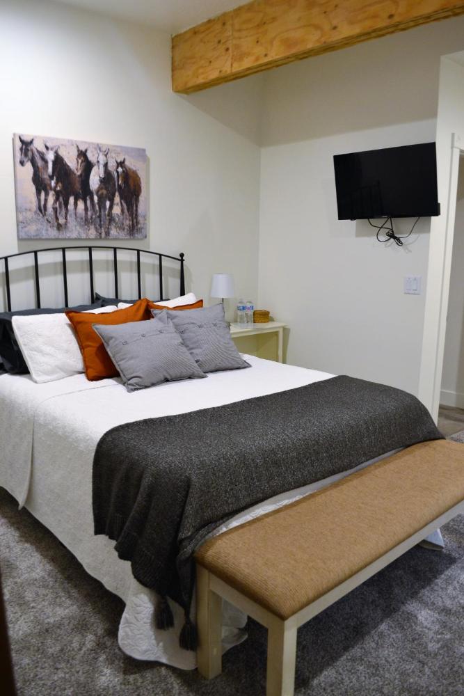 Double Room with Private Bathroom interior
